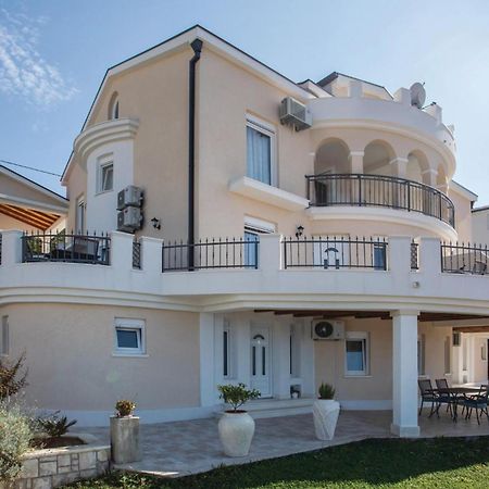 Lovely Apartment In Komarna With House Sea View Klek Zewnętrze zdjęcie