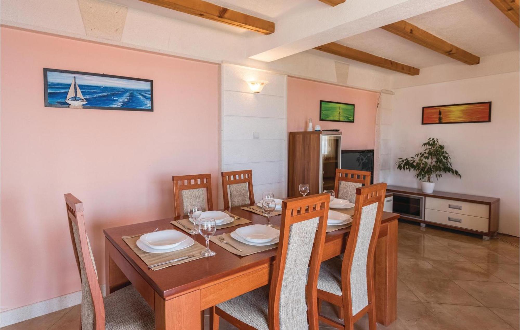Lovely Apartment In Komarna With House Sea View Klek Zewnętrze zdjęcie