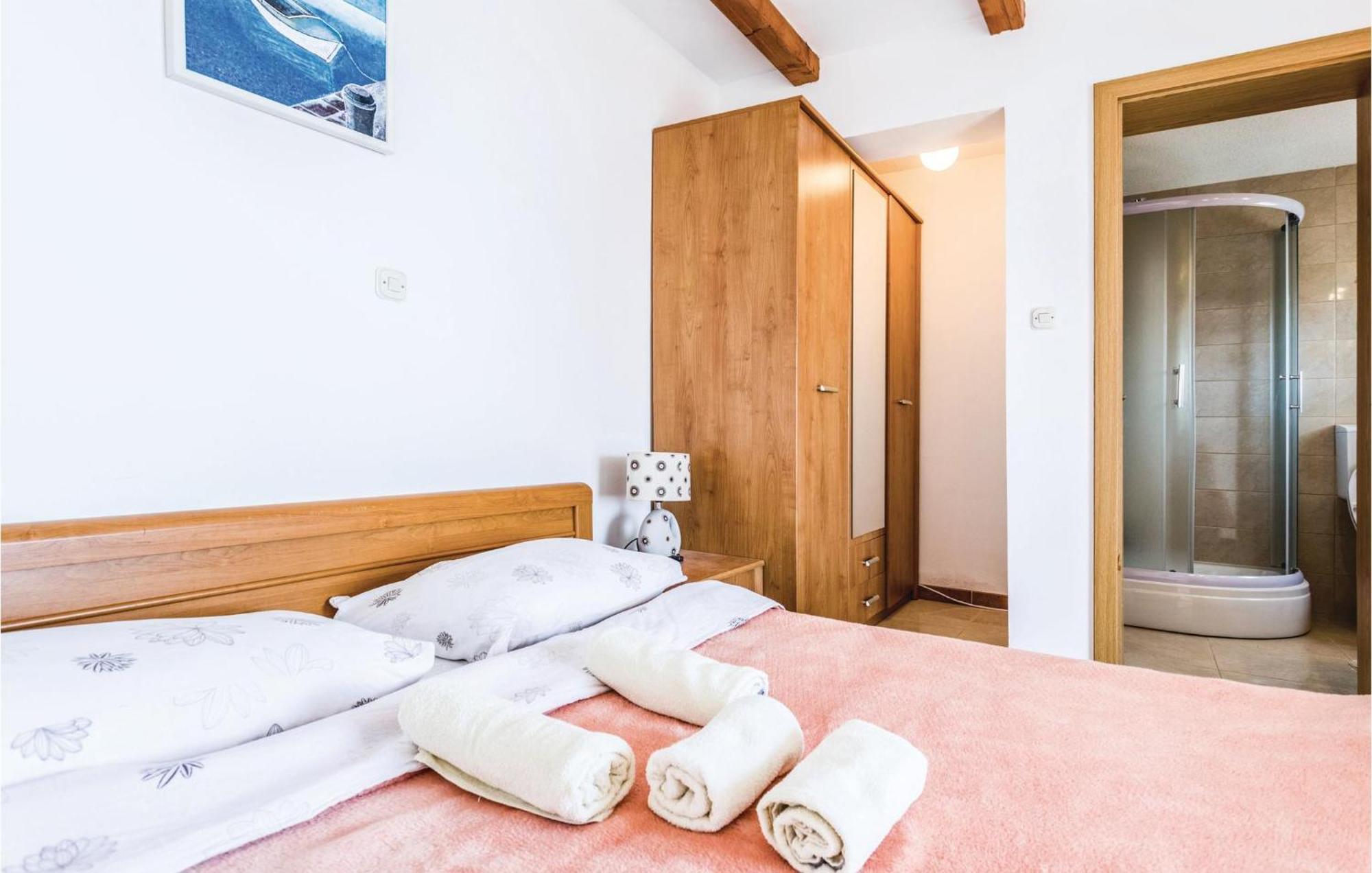 Lovely Apartment In Komarna With House Sea View Klek Zewnętrze zdjęcie
