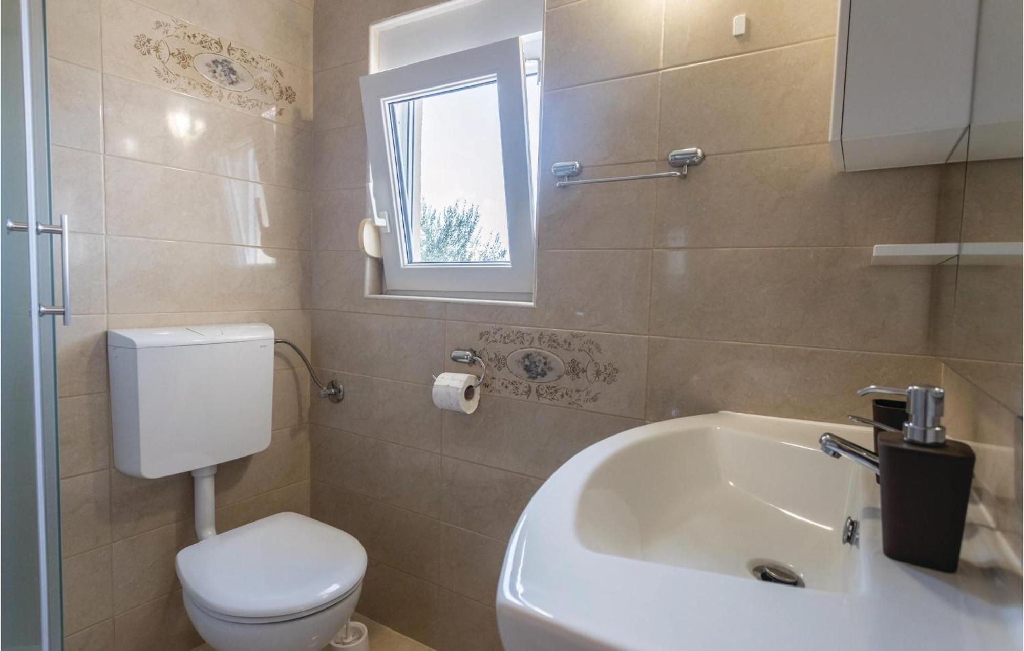Lovely Apartment In Komarna With House Sea View Klek Zewnętrze zdjęcie