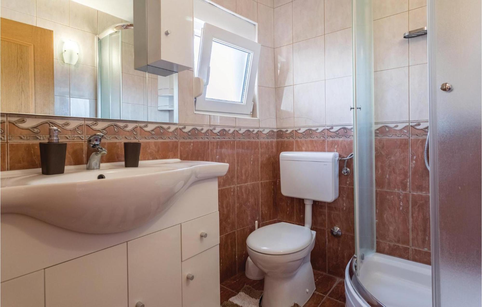 Lovely Apartment In Komarna With House Sea View Klek Zewnętrze zdjęcie